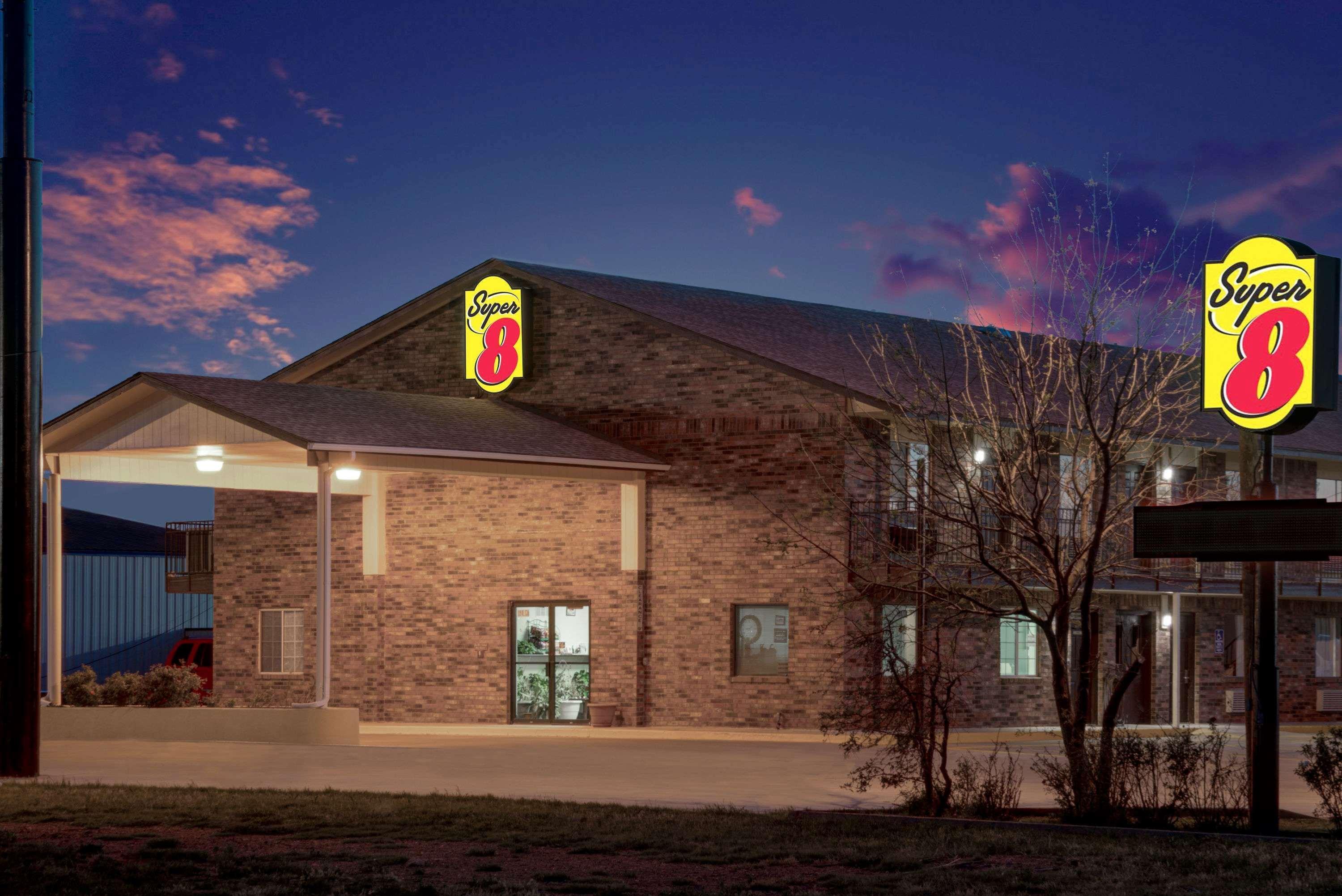 Super 8 By Wyndham Dumas Tx Motel Exterior photo